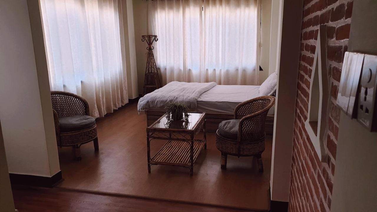 Hiti Fusa Lalitpur Bagian luar foto